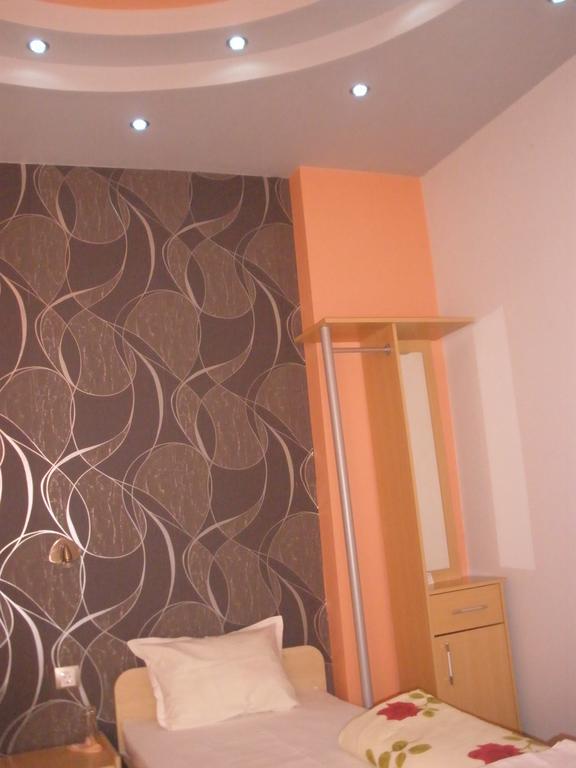 Comfort Guest Rooms Pleven Luaran gambar